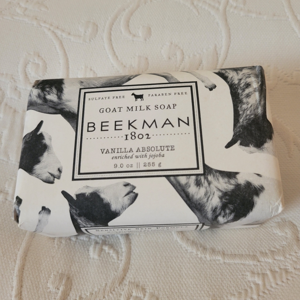 Beekman 1802 Vanilla Absolute Goat Milk Soap - Black and White